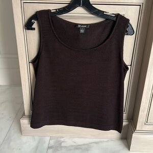 St. John Sleeveless Top NWOT